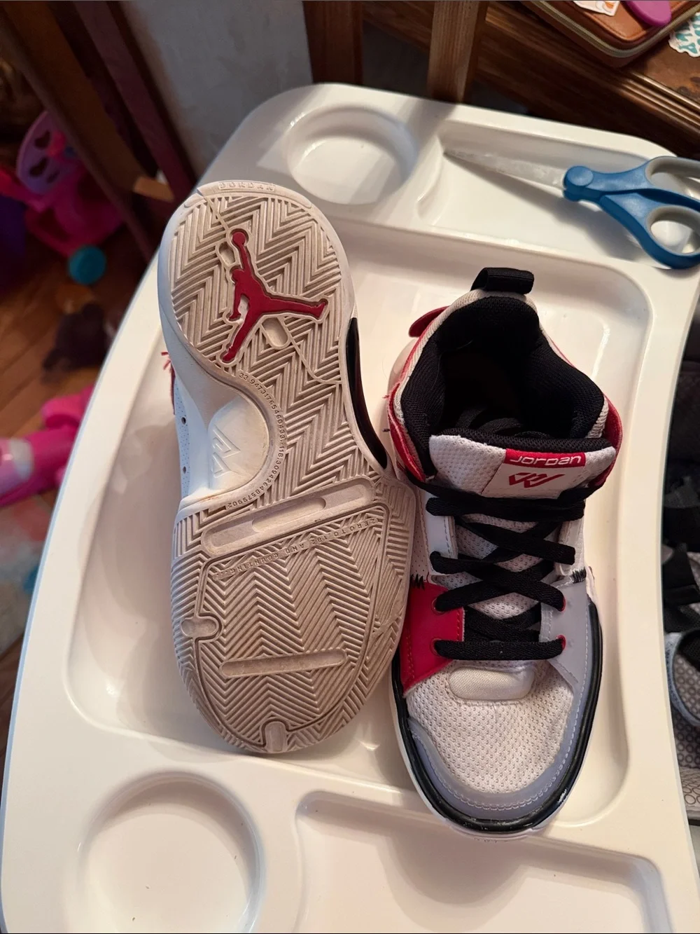 Jordan Kids White, Red and Black Low-Top Sneakers